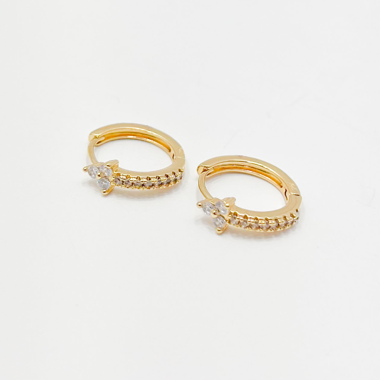 Candonga Oro Laminado Mediana Con Circones