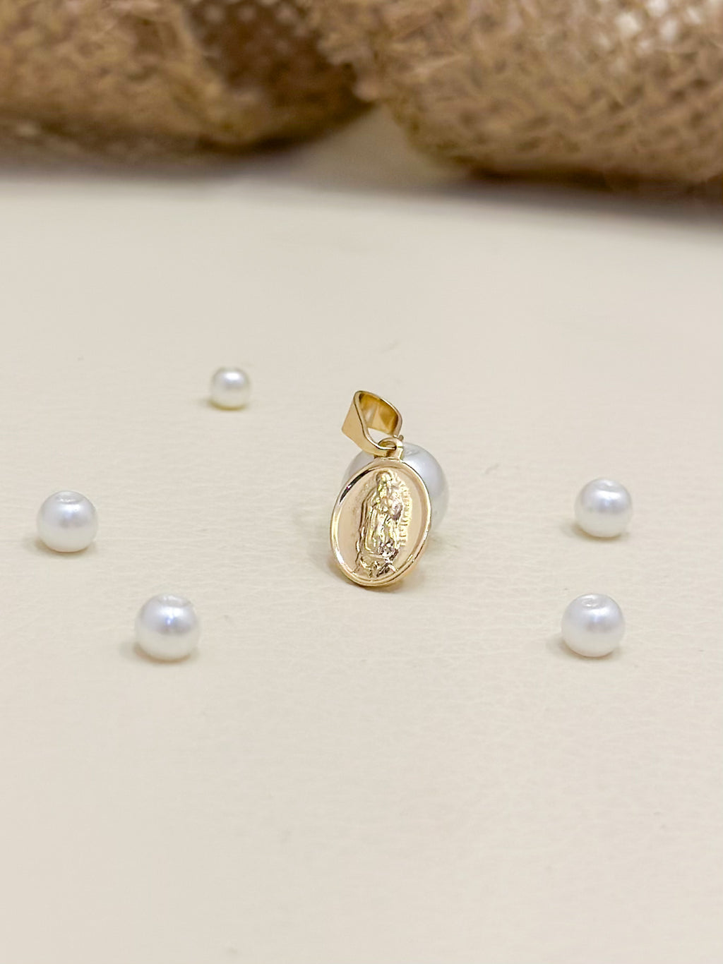 Dije Oro Laminado Virgen Guadalupe Mini (1 Cm)