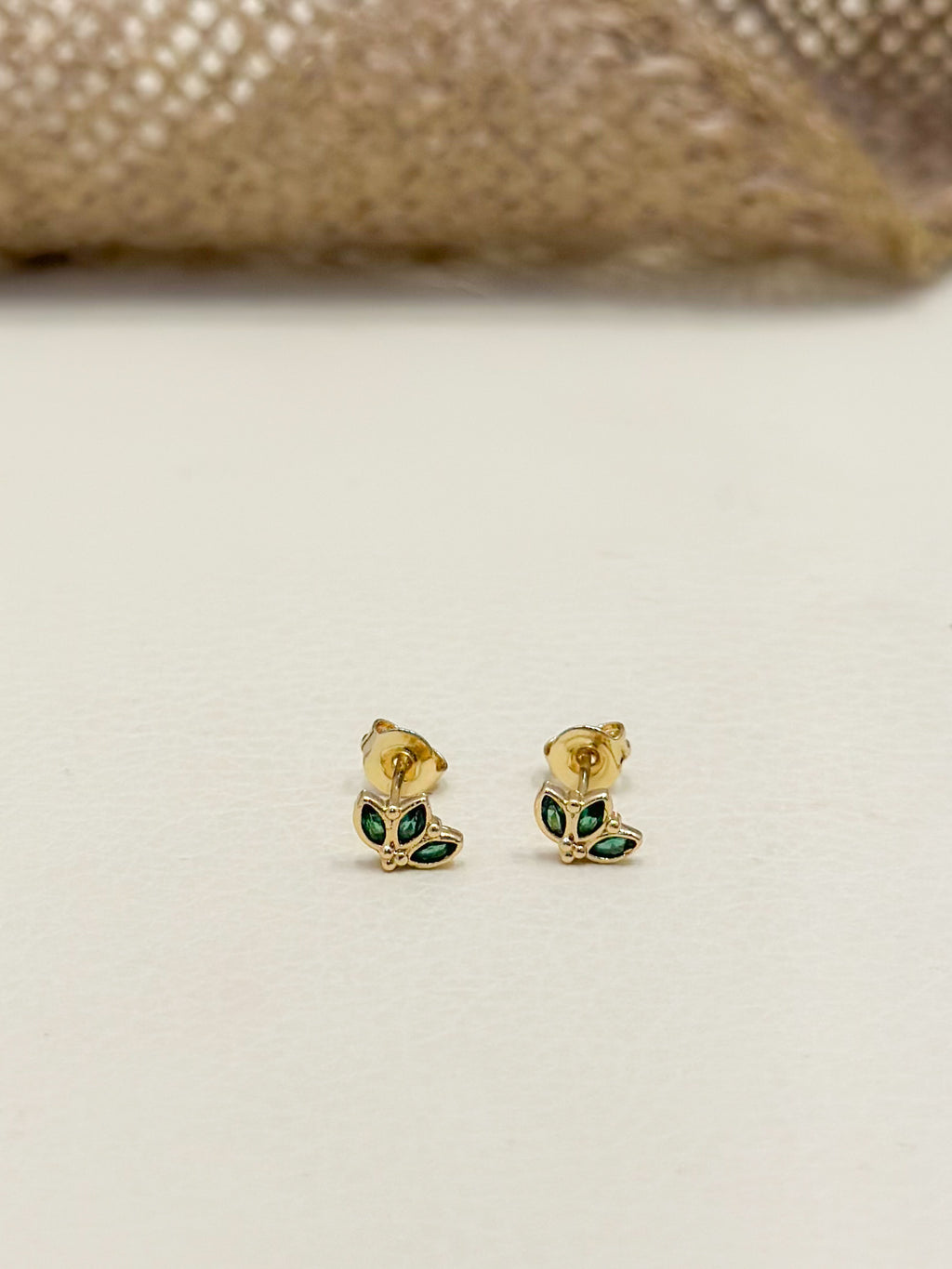 Topo Oro Laminado Microzircones Esmeralda