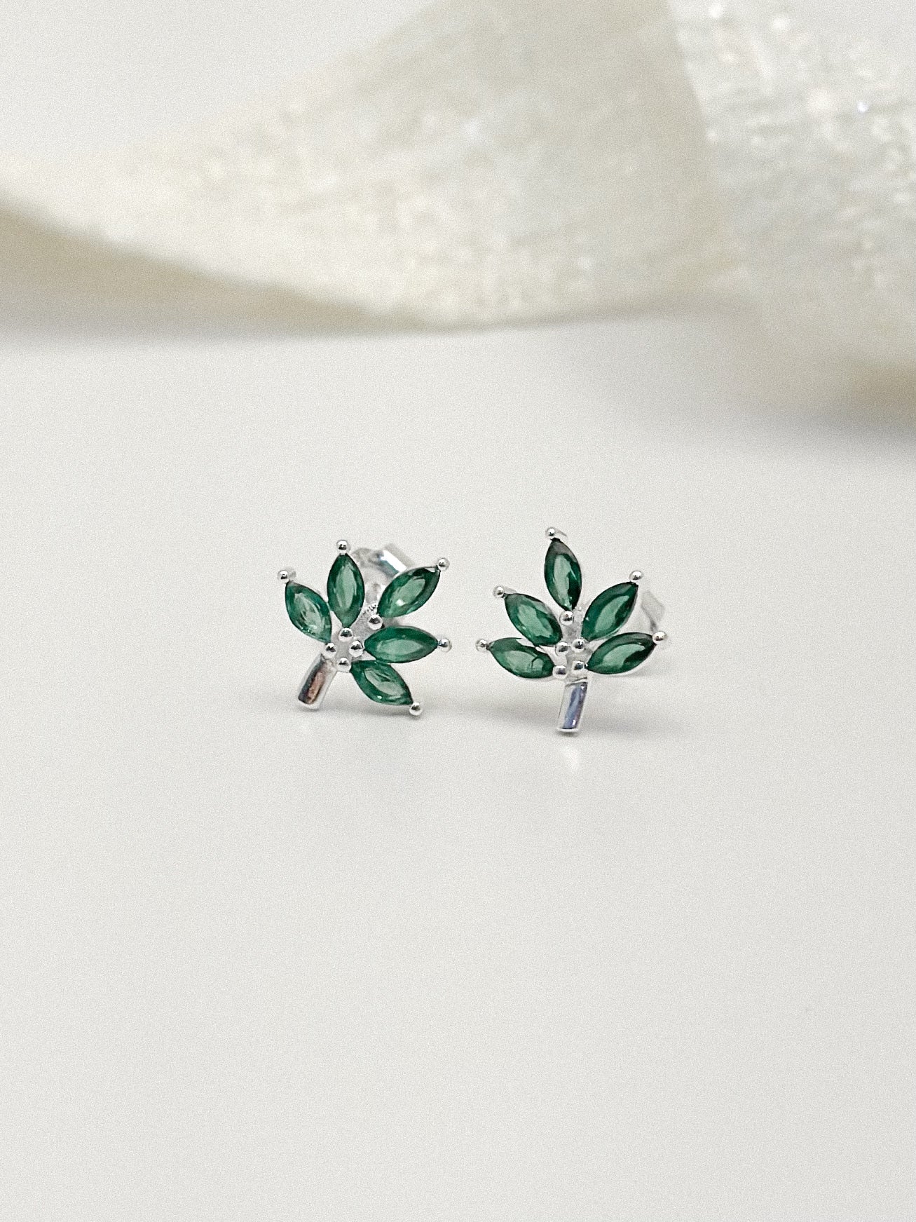 Topo Plata Ley 925 Hojas Zircones Verdes
