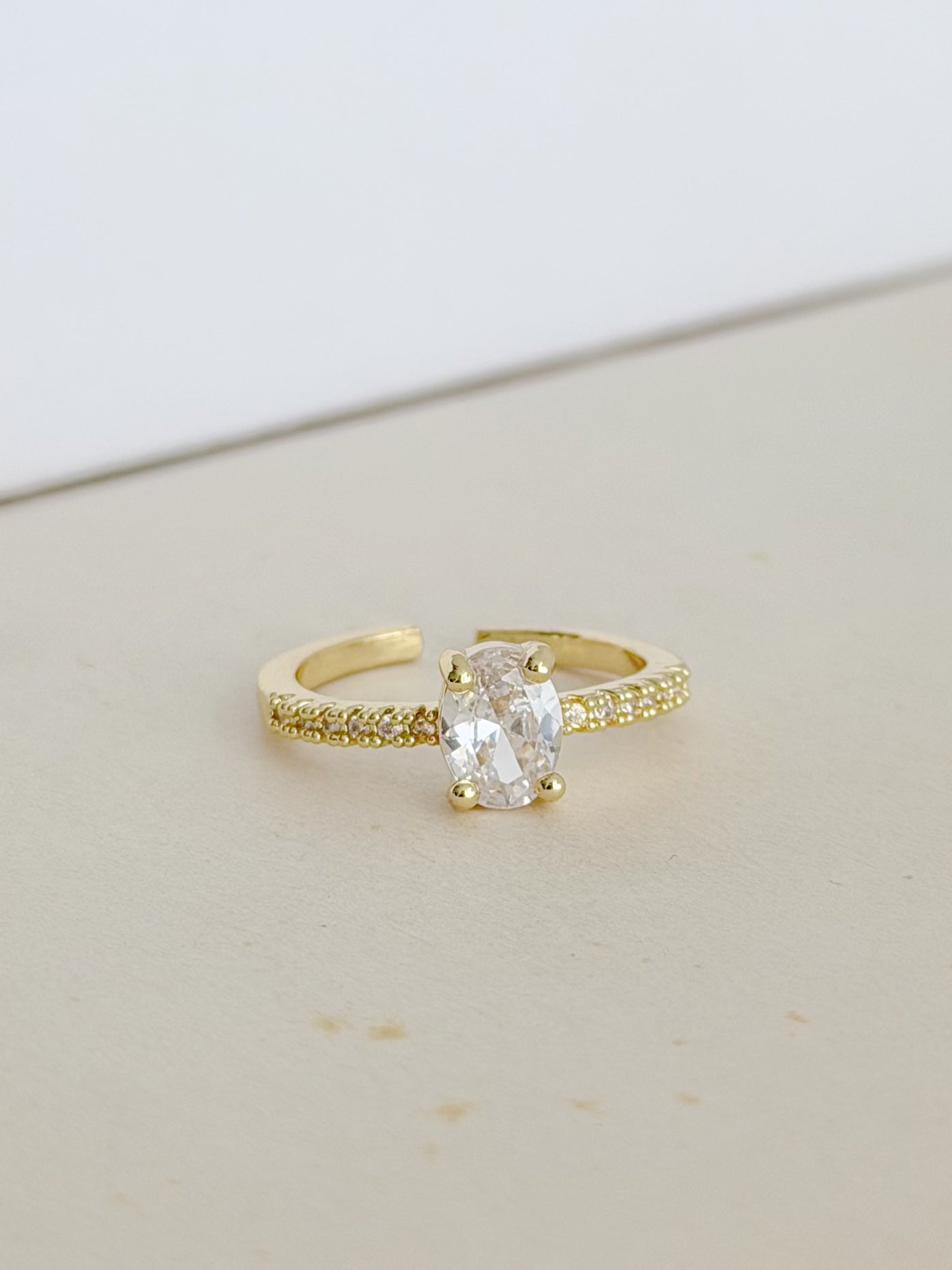 Anillo Tipo Compromiso Zircon Grande