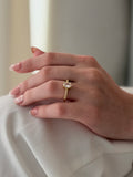Anillo Tipo Compromiso Zircon Grande