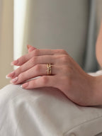 Anillo Doble Microzircon Entrelazado
