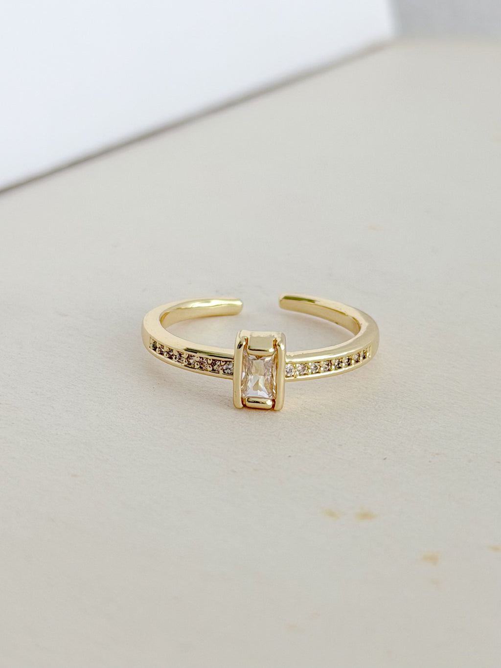 Anillo Tipo Compromiso Cuadrado Baguette