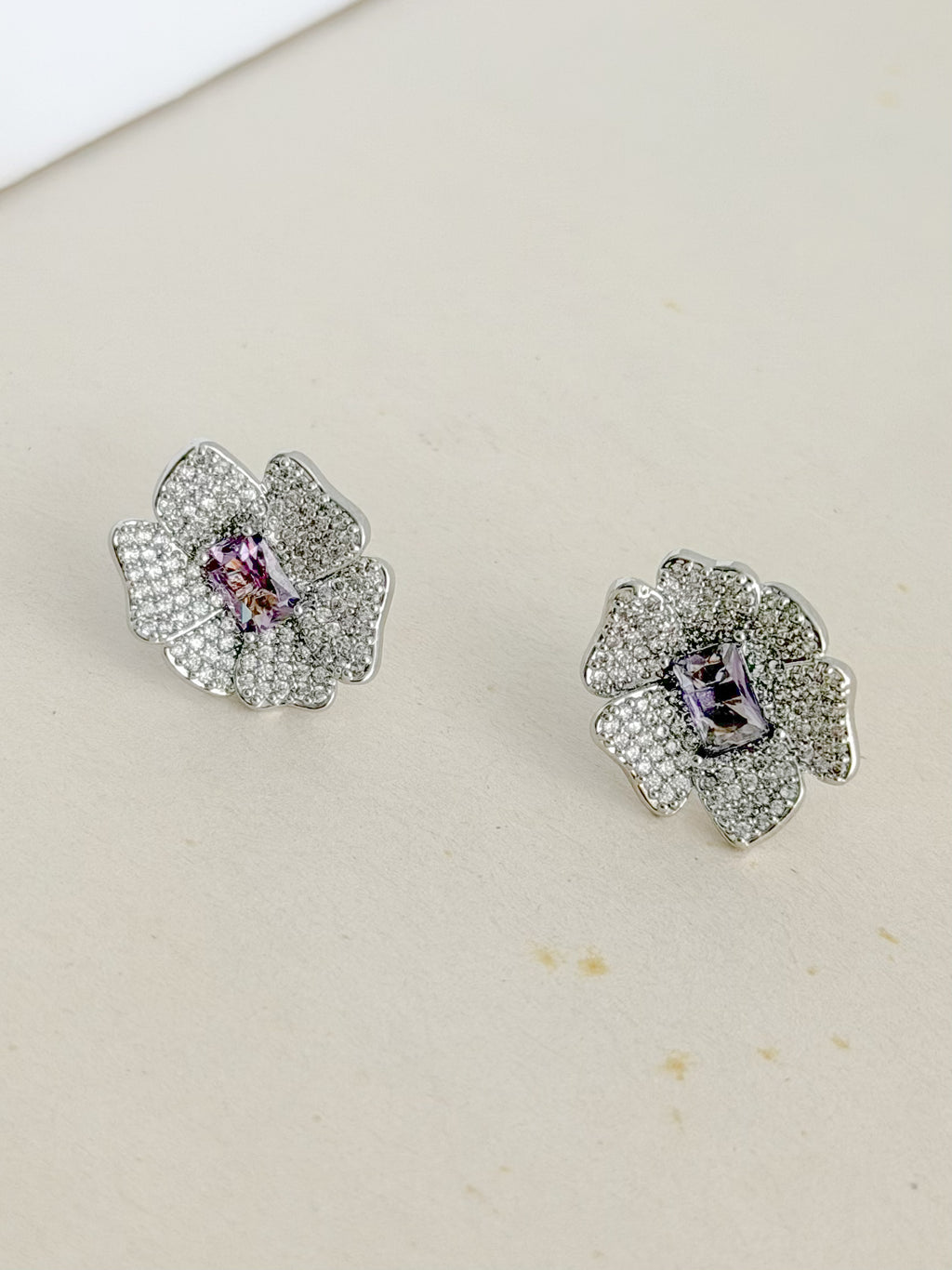 Arete Flor Plateado Microzircon Zircon Lila