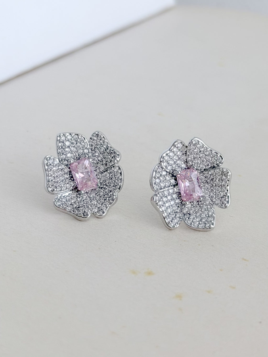 Arete Flor Plateado Microzircon Zircon Rosa
