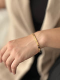 Brazalete Delgado Micrizircones Dorado