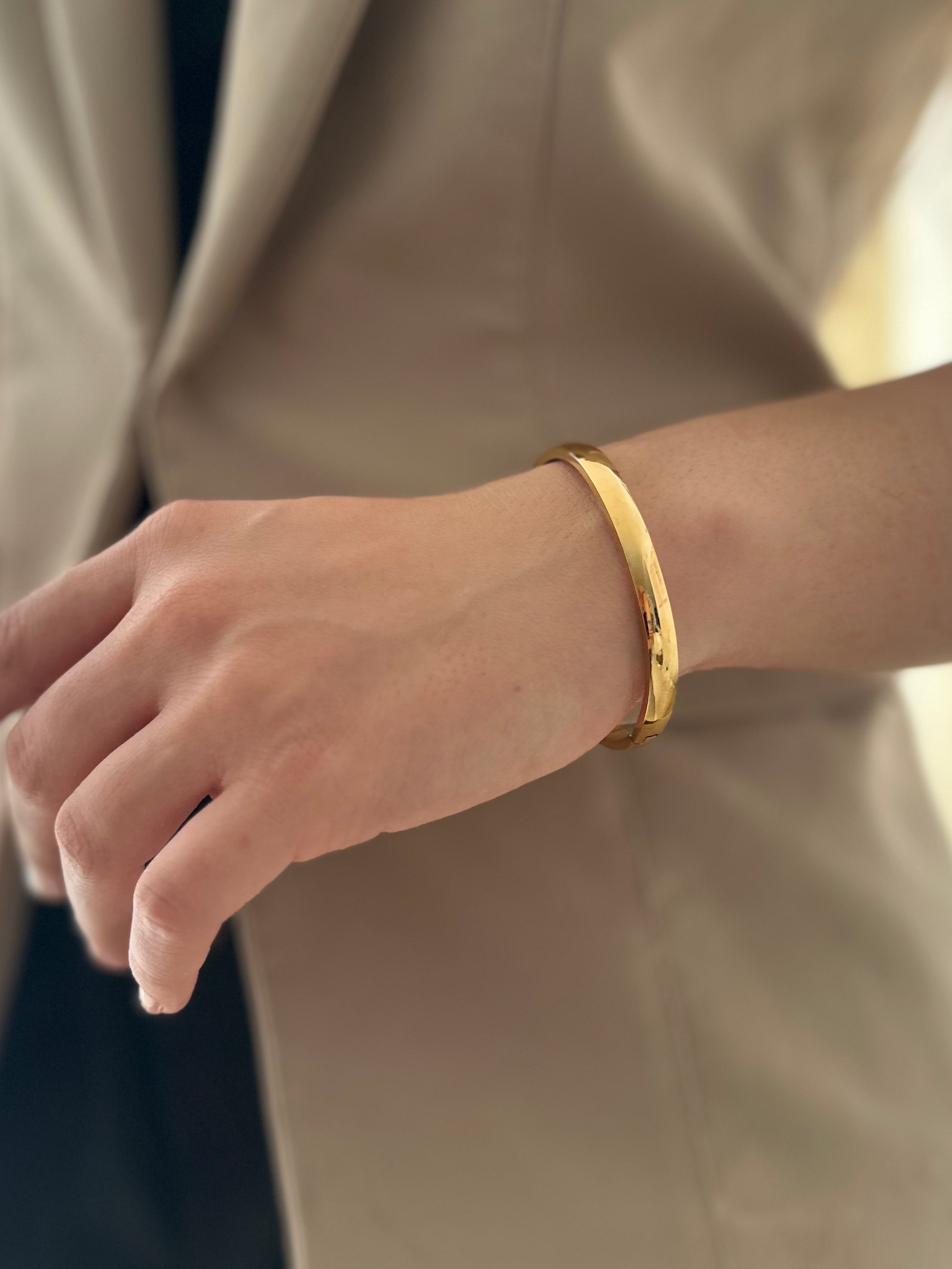 Brazalete Sencillo Dorado