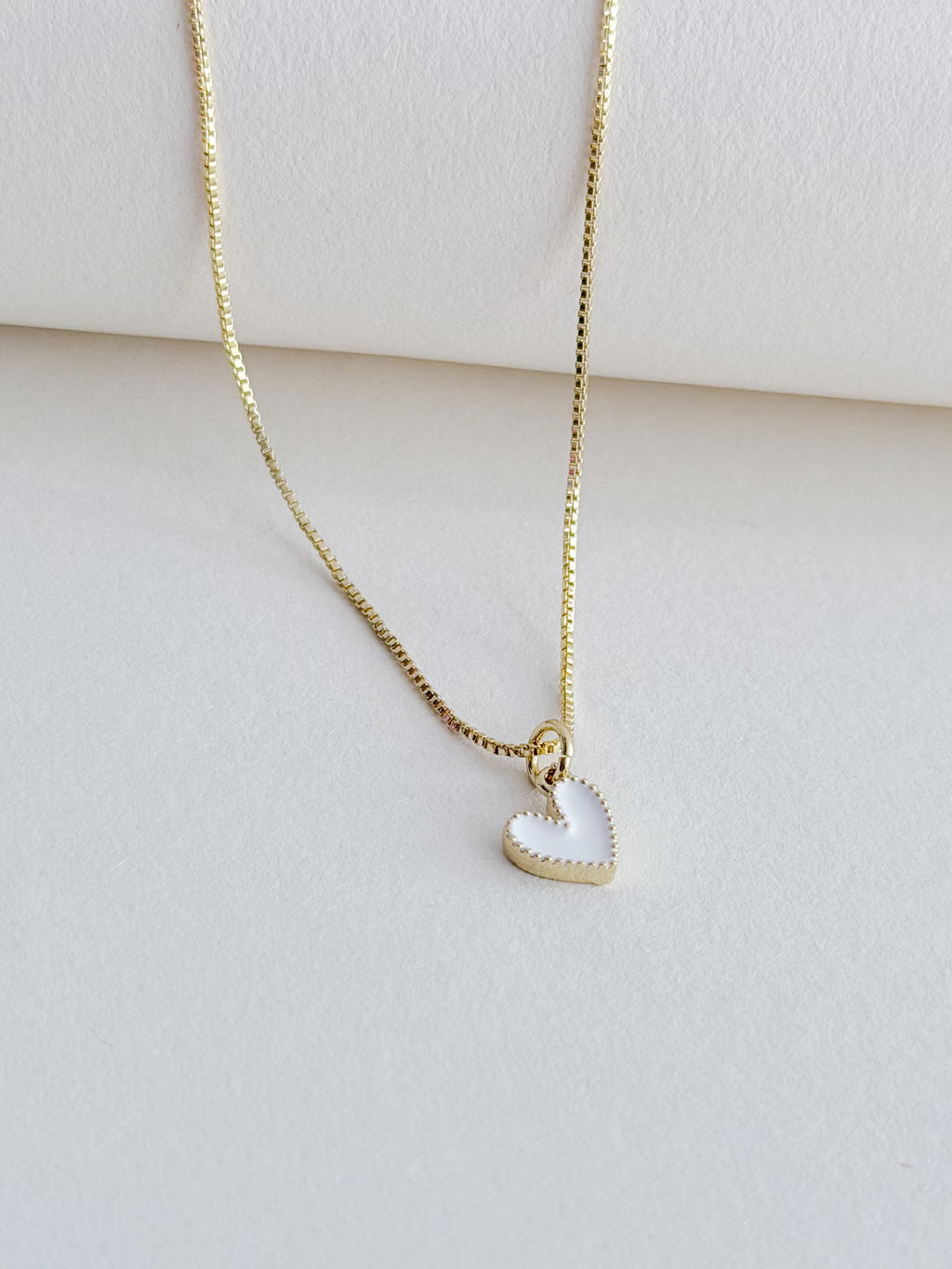 Collar Minimalist Corazon Morado