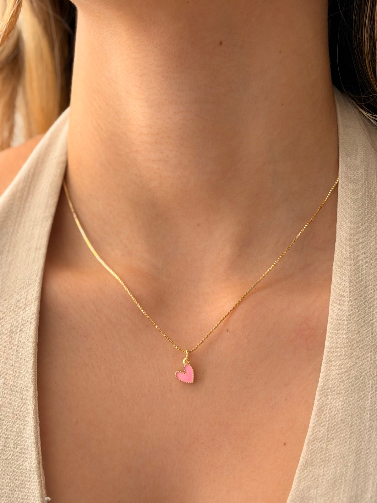 Collar Minimalist Corazon Rosa