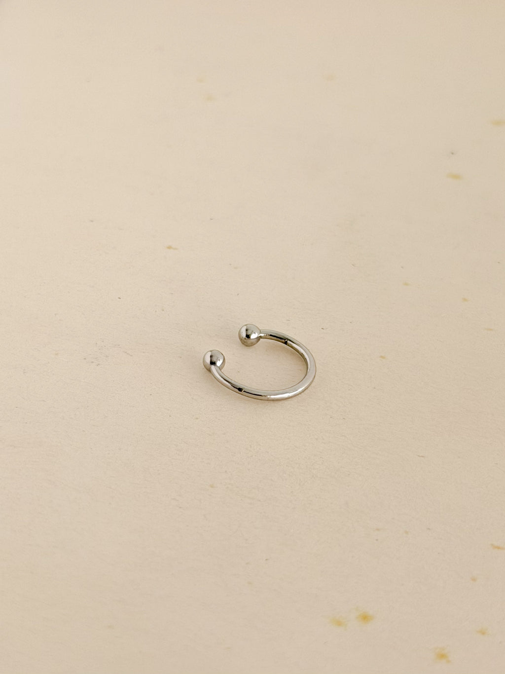 Earcuff Plateado Liso Rodio