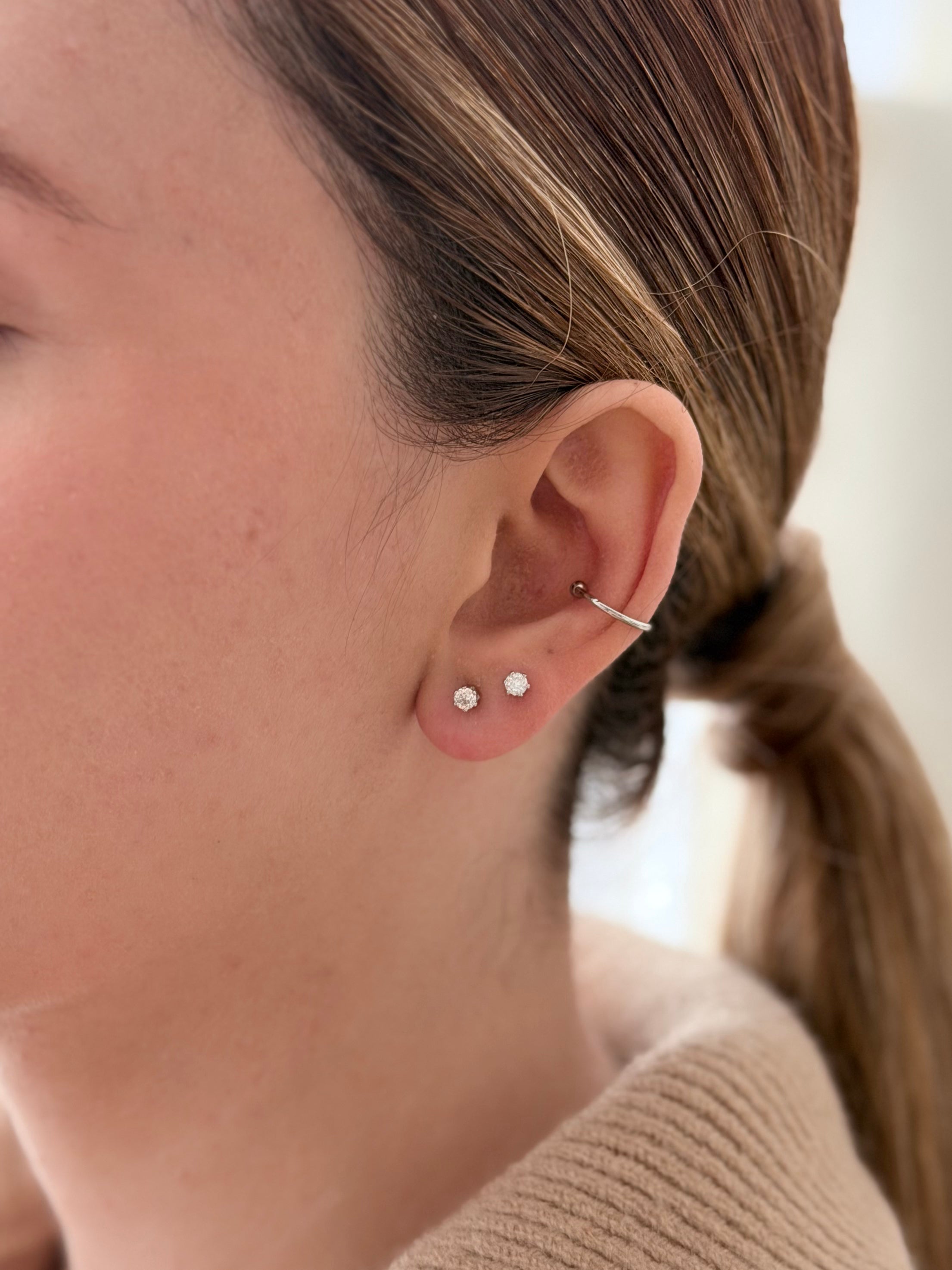 Earcuff Plateado Liso Rodio