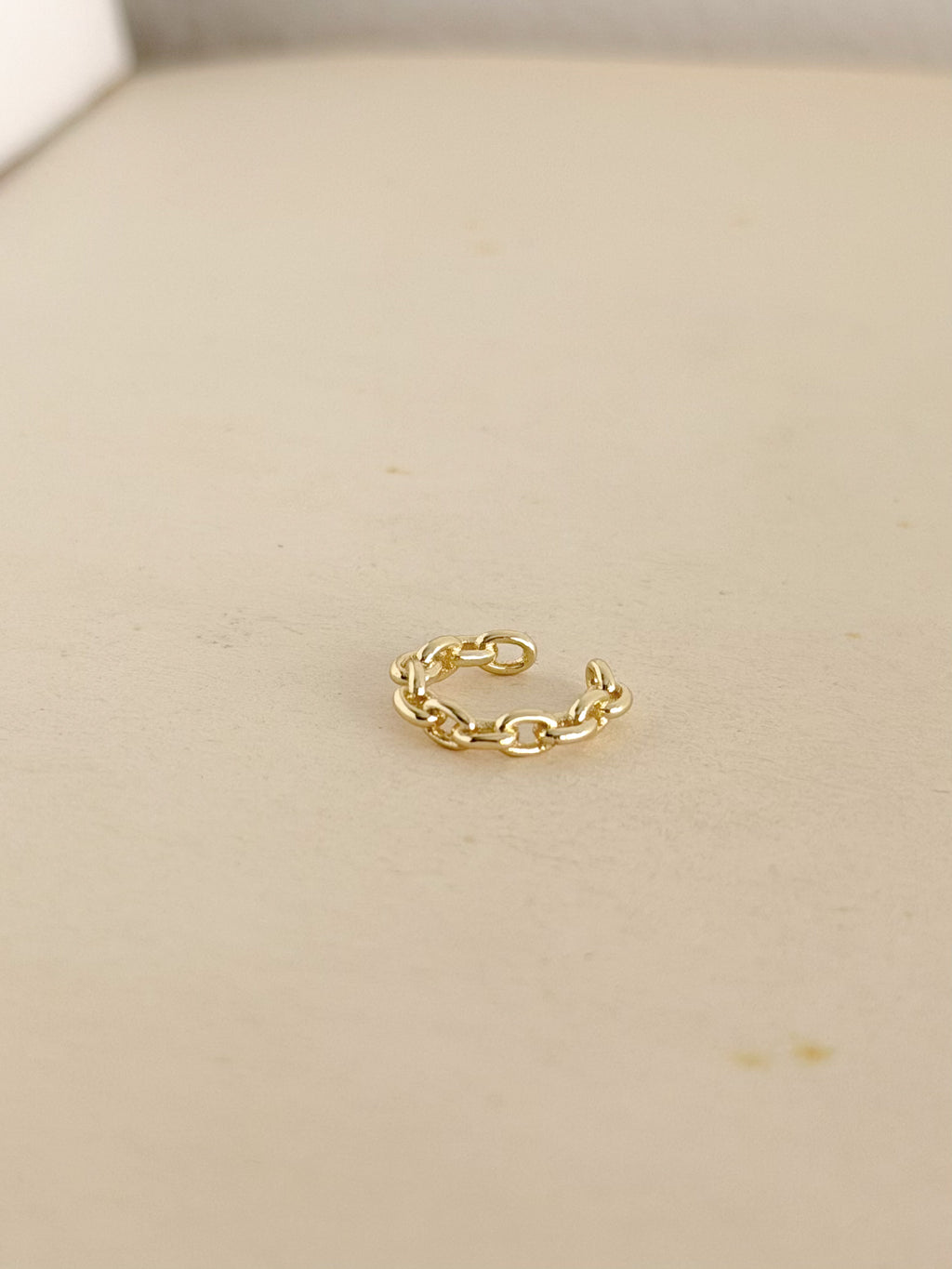 Earcuff Eslabones Dorado Rodio