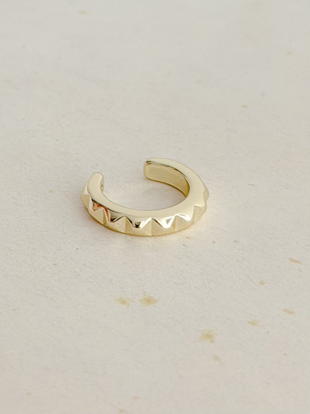 Earcuff Diamantado Dorado Rodio