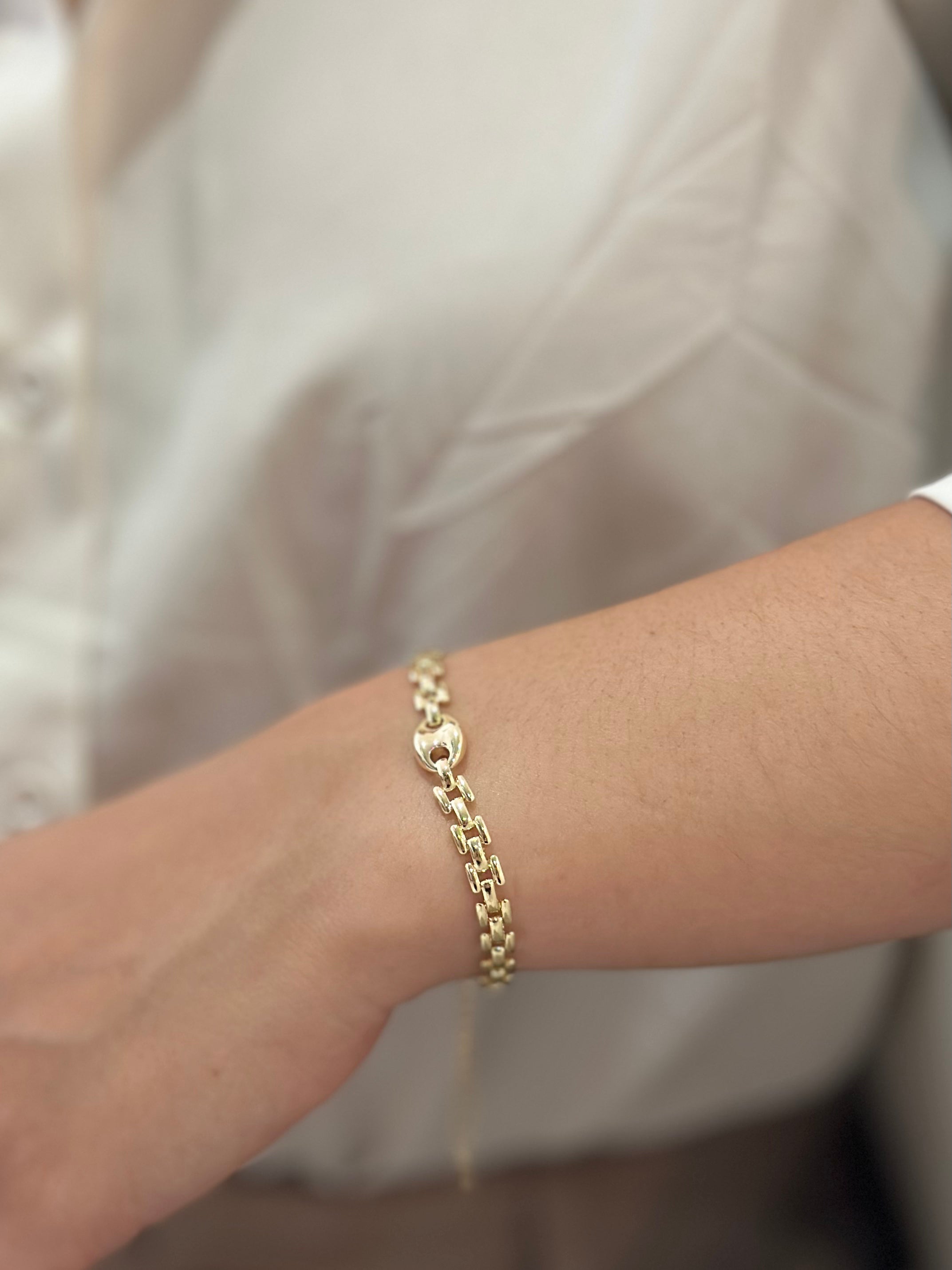 Pulsera Tejido Pantera Dije Guci Dorado